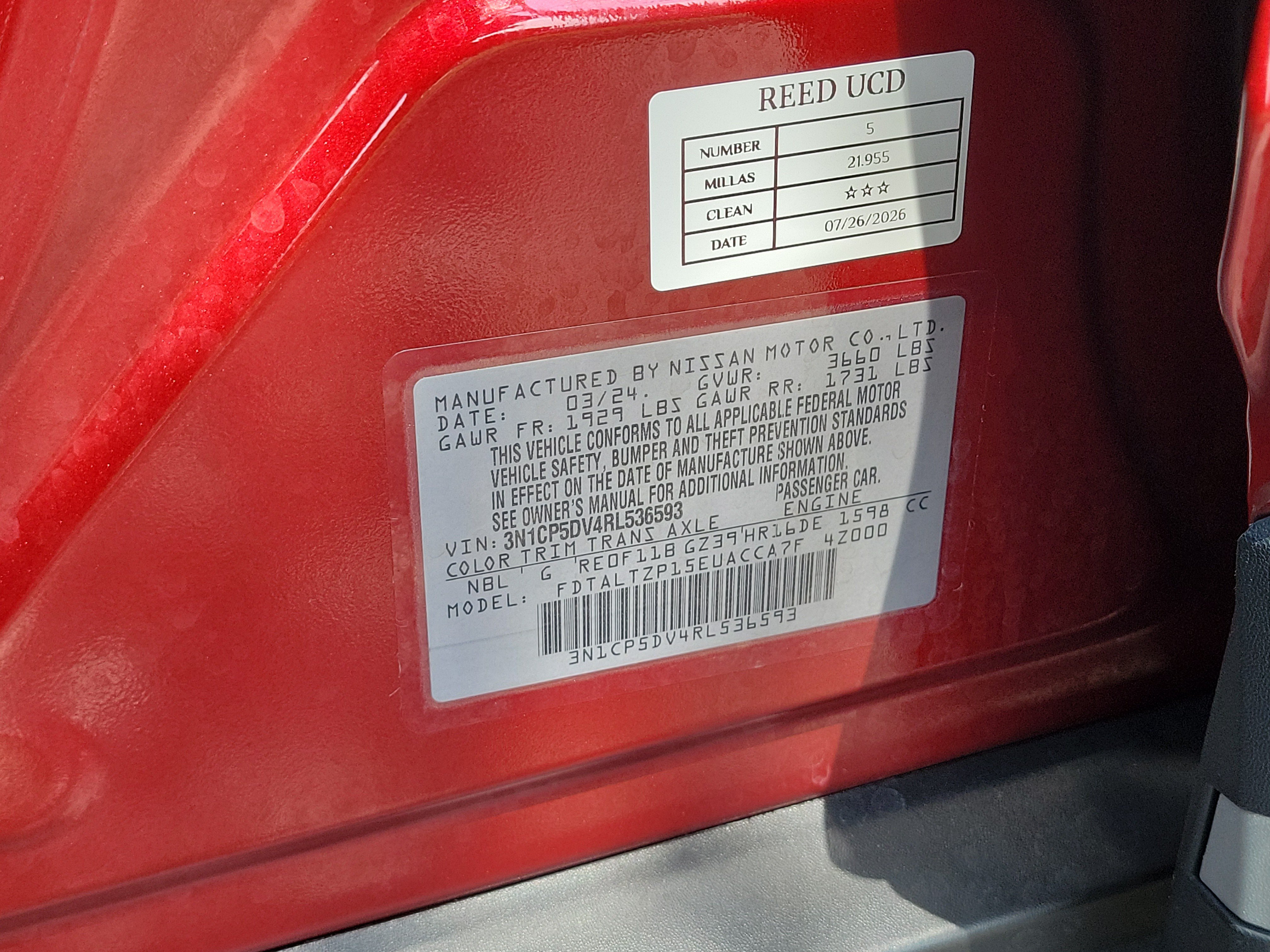 Certified 2024 Nissan Kicks SR w/ SR Premium Package FWD image 33