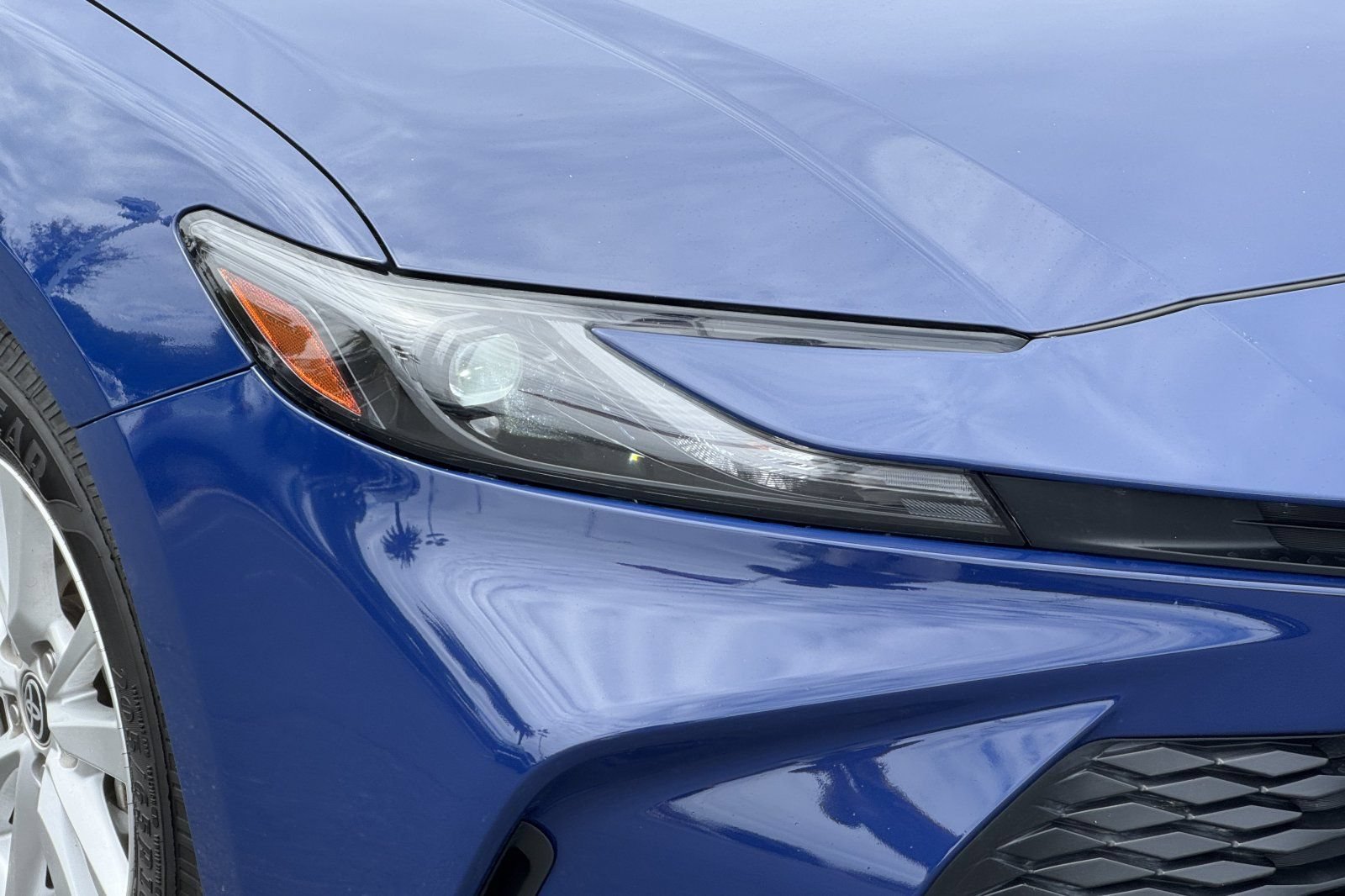 Used 2025 Toyota Camry LE FWD image 35