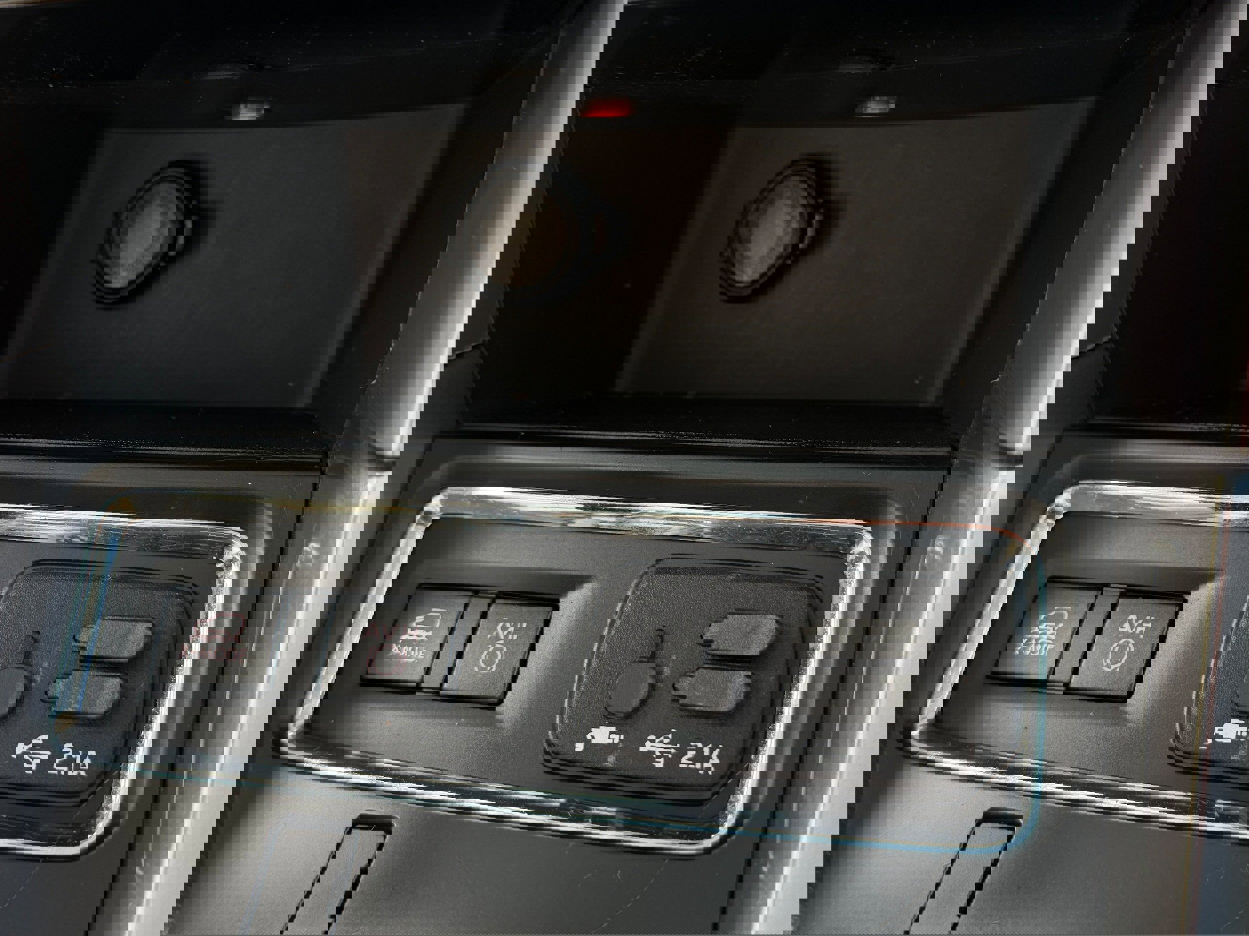 Used 2021 Subaru Ascent Limited w/ Technology Package image 16