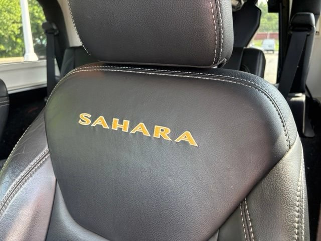 Used 2015 Jeep Wrangler Sahara w/ Connectivity Group AWD/4WD image 6