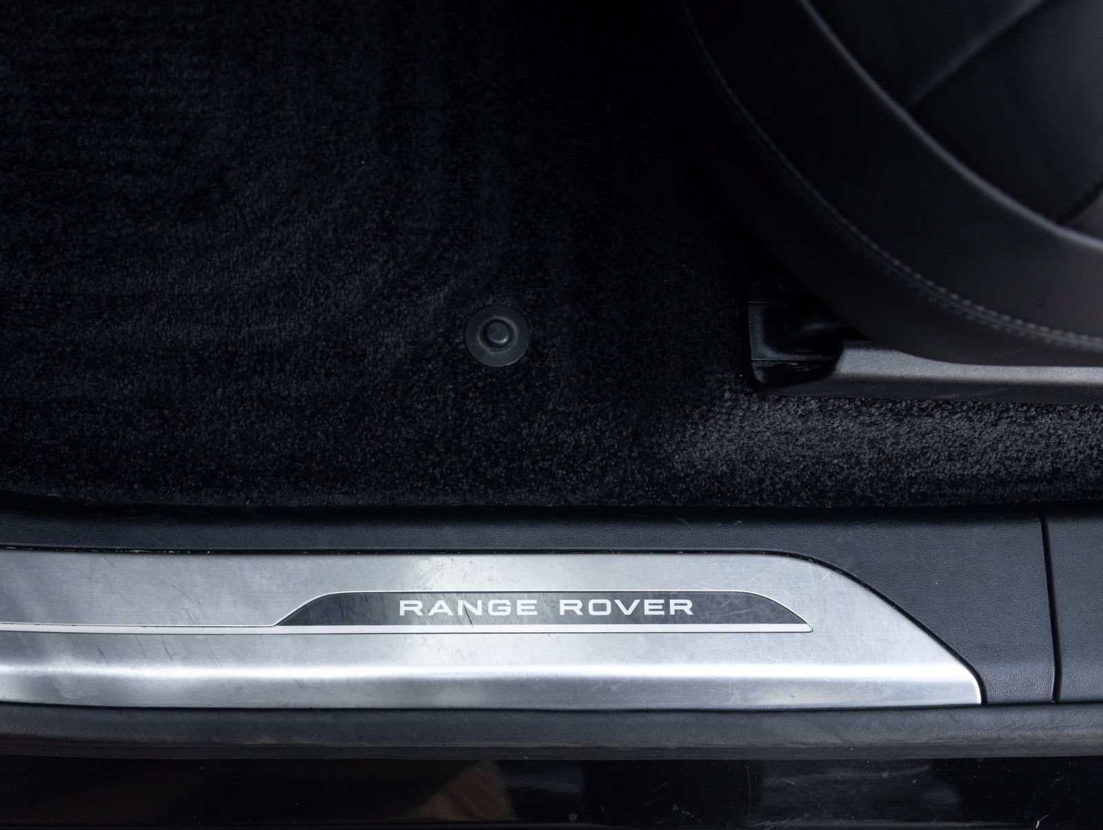 Used 2025 Land Rover Range Rover SE AWD/4WD image 20