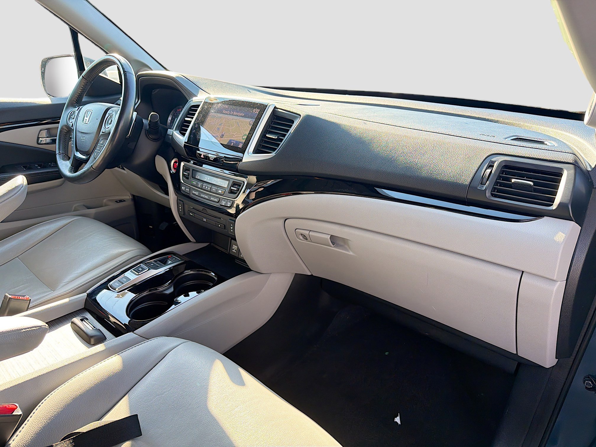 Used 2017 Honda Pilot Touring image 14