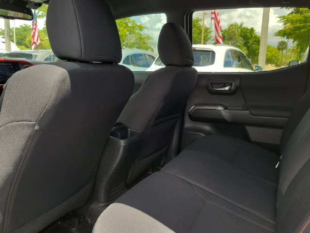 Used 2018 Toyota Tacoma TRD Sport RWD image 10