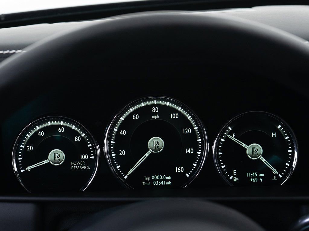 Certified 2024 Rolls-Royce Cullinan image 38