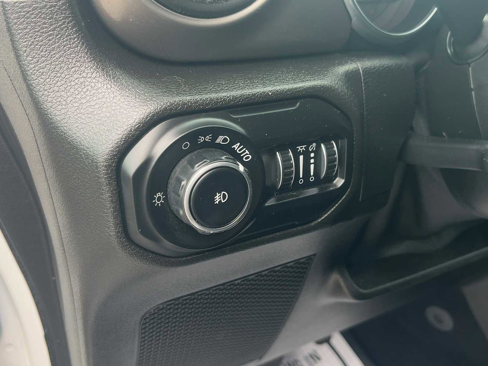 Used 2021 Jeep Wrangler Unlimited Sport AWD/4WD image 15