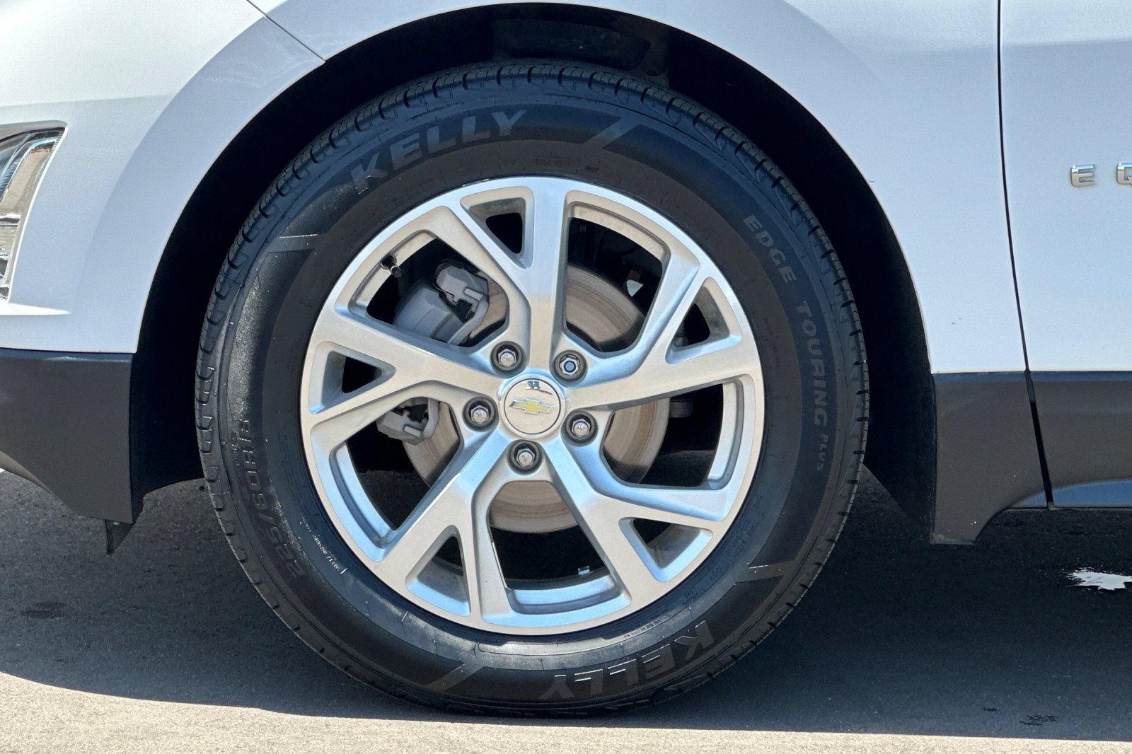 Used 2021 Chevrolet Equinox Premier FWD image 36