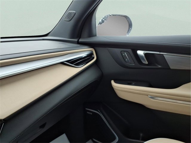 Used 2025 Buick Enclave Preferred w/ Power Package image 20