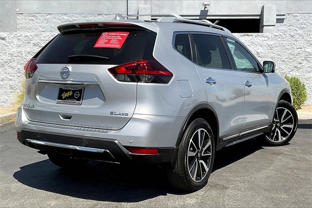 Certified 2019 Nissan Rogue SL w/ Premium Package image 8