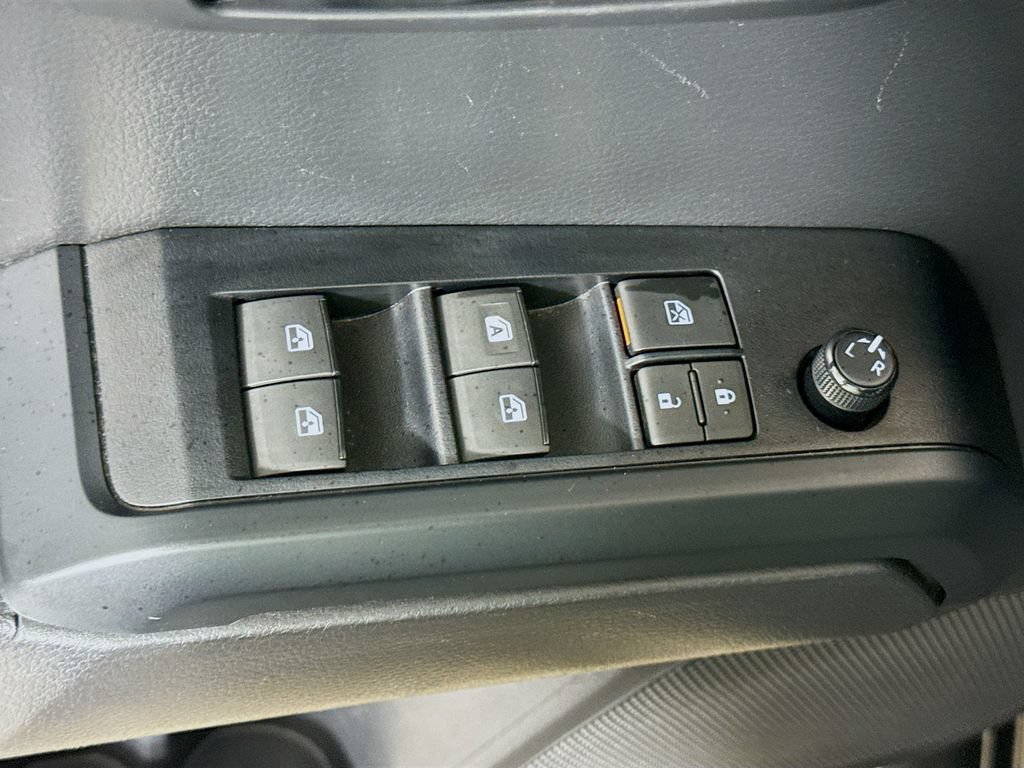 Certified 2023 Toyota Tacoma SR AWD/4WD image 16