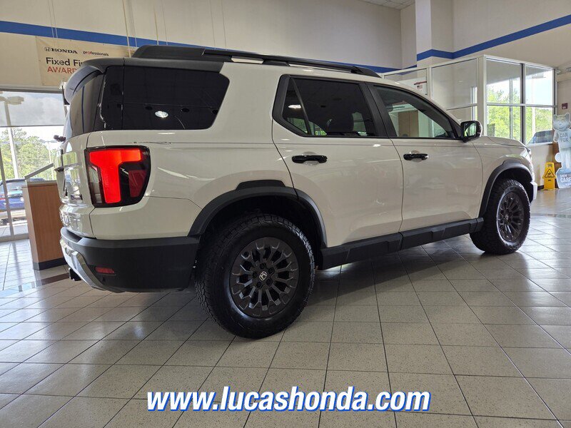 Used 2026 Honda Passport TrailSport image 4