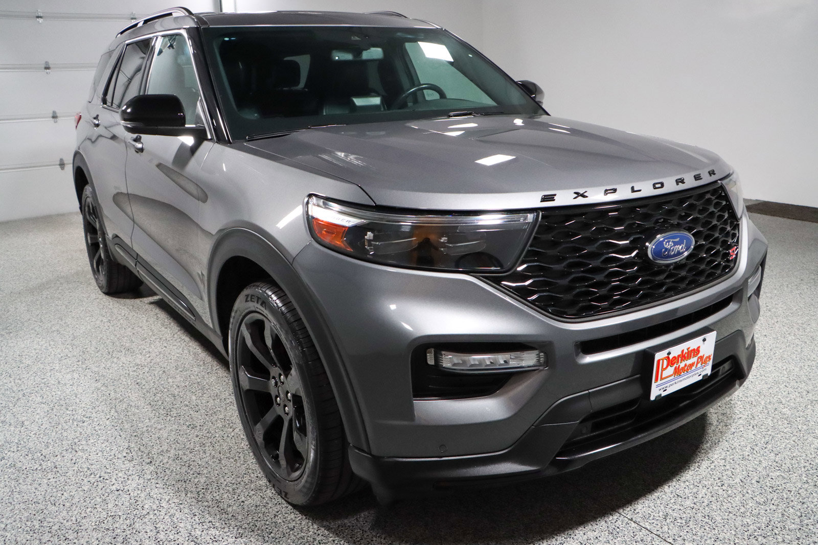 Used 2023 Ford Explorer ST w/ Technology Package AWD/4WD image 5