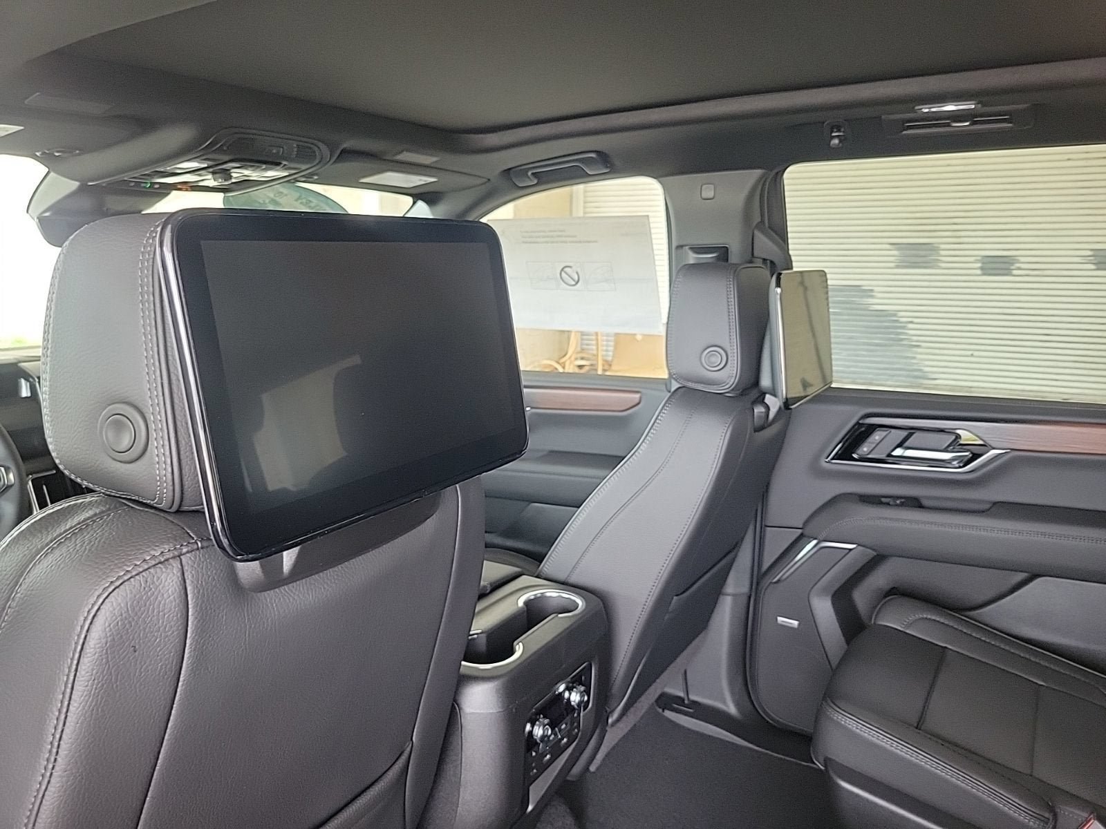New 2026 GMC Yukon Denali w/ Advanced Technology Package AWD/4WD image 13