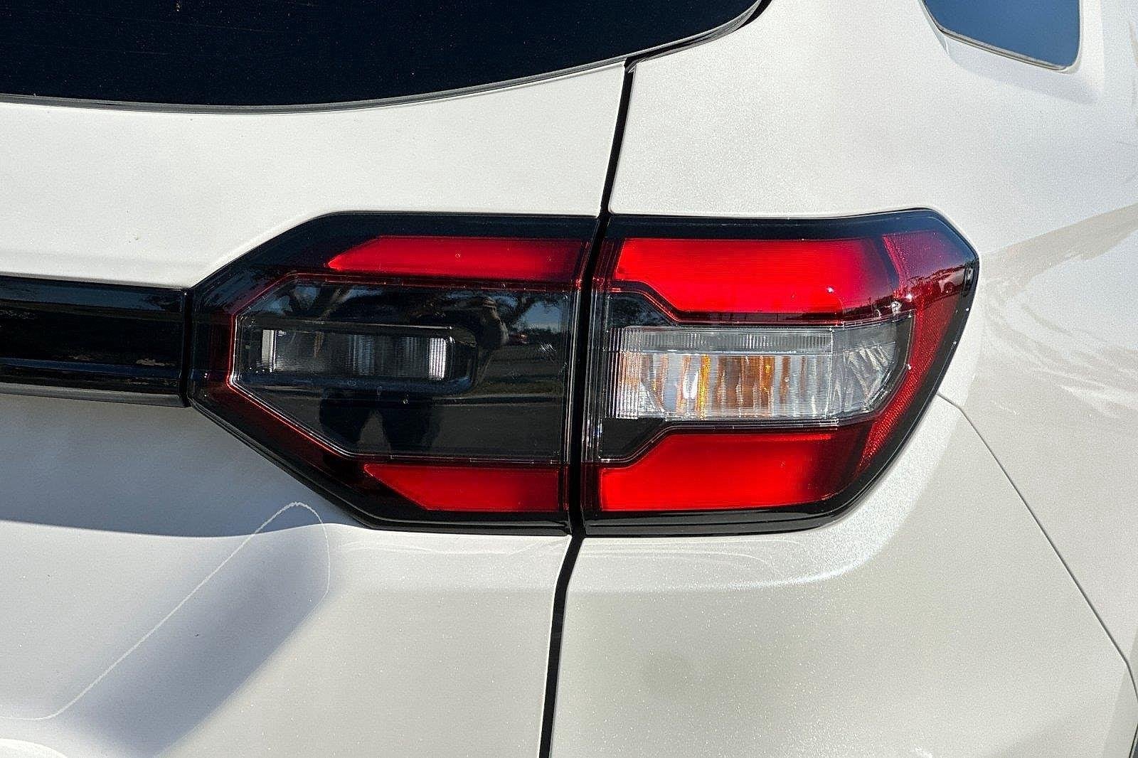 New 2026 Honda Pilot Touring image 10