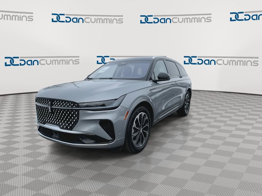 Used 2024 Lincoln Nautilus Reserve image 4