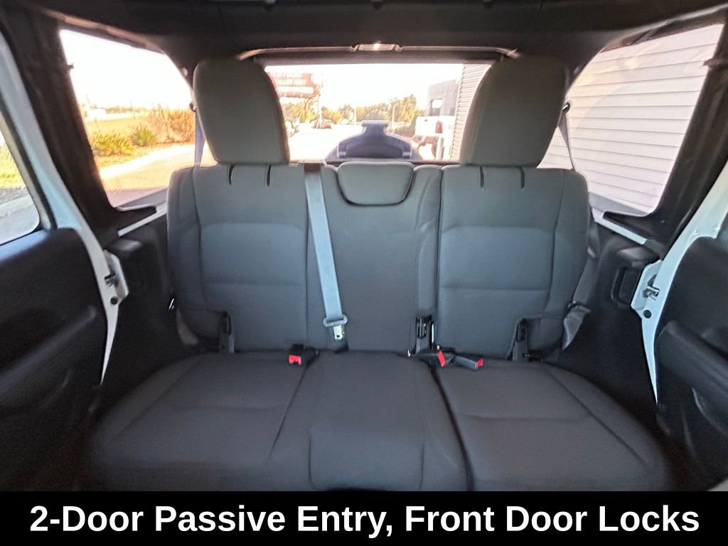 Used 2022 Jeep Wrangler Unlimited Sport image 15