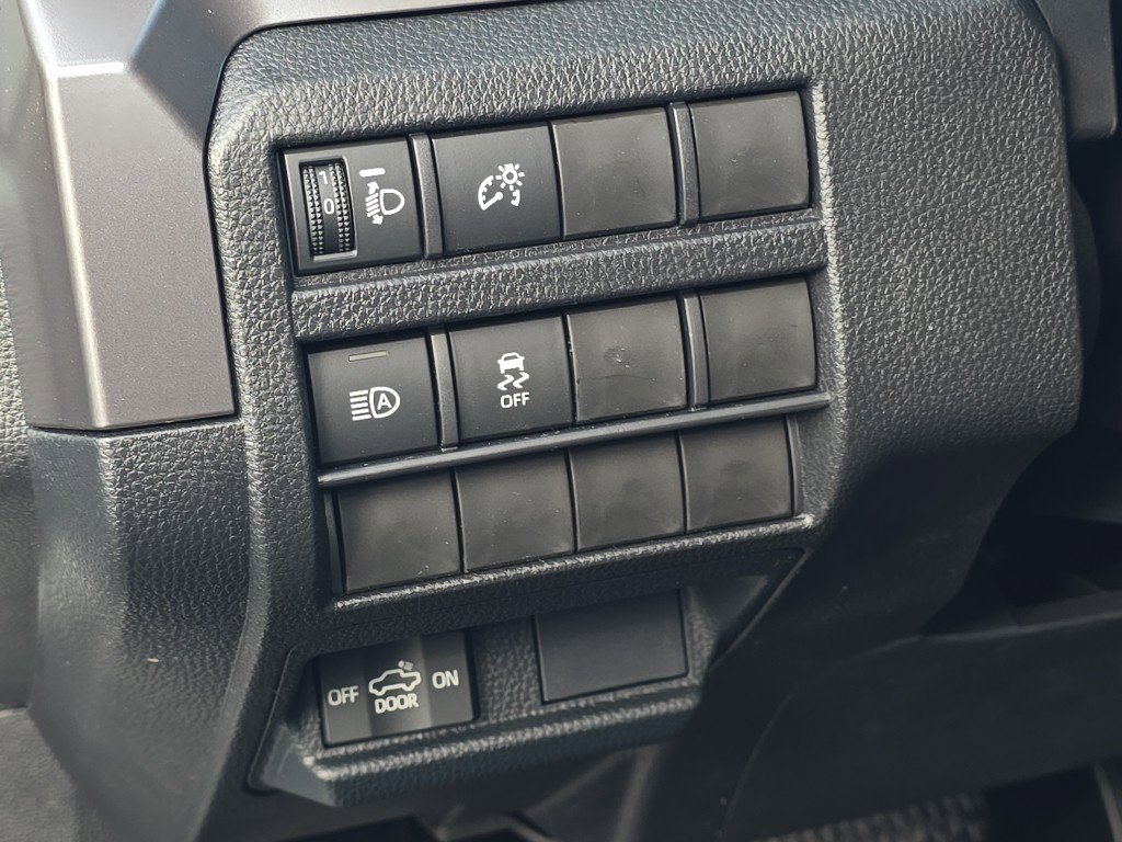 Used 2026 Toyota Tacoma SR5 AWD/4WD image 14