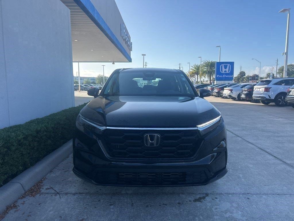 Used 2023 Honda CR-V LX image 2
