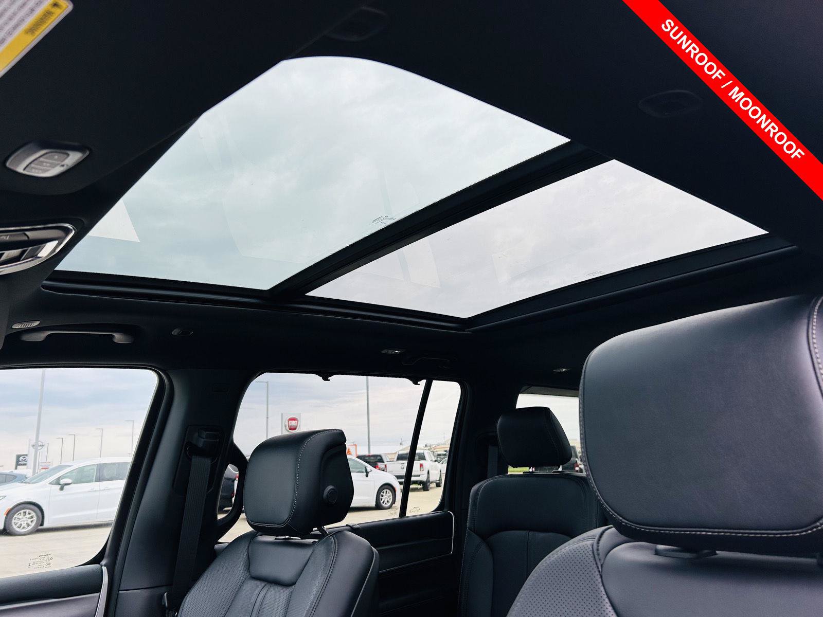 New 2026 Jeep Grand Wagoneer L Limited AWD/4WD image 5