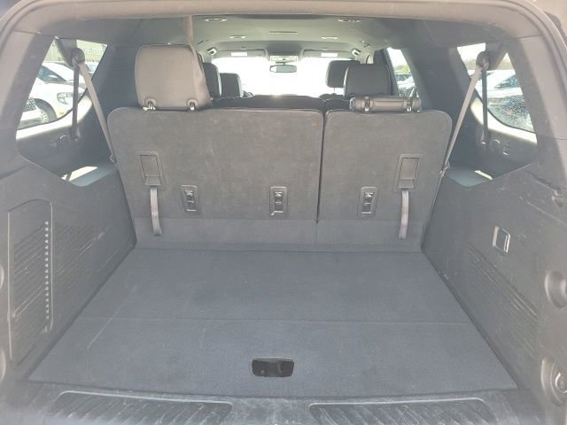 Used 2023 Chevrolet Suburban LT image 27