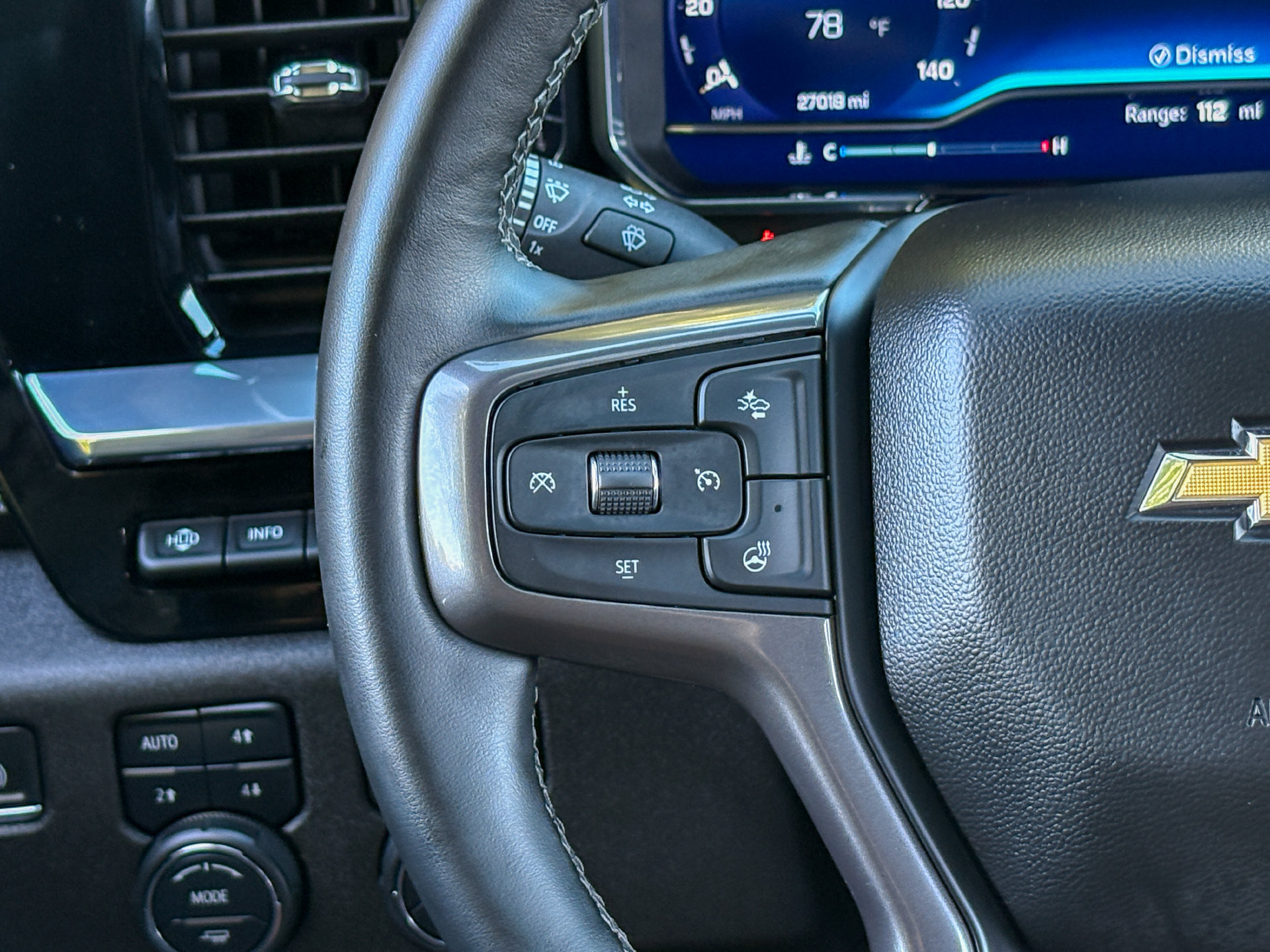 Used 2024 Chevrolet Silverado 2500 High Country w/ Technology Package AWD/4WD image 17