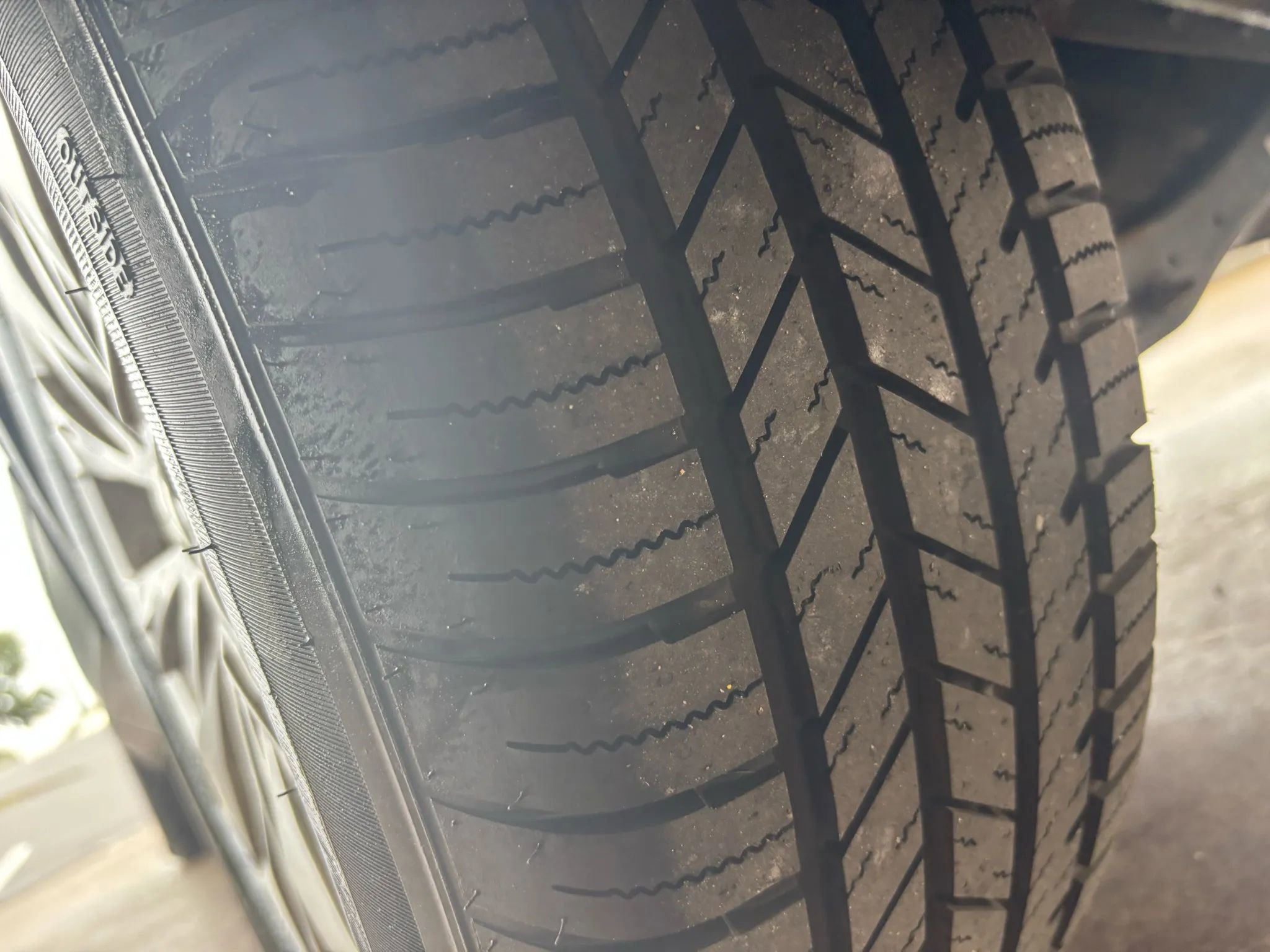 Used 2018 Volkswagen Tiguan S image 26