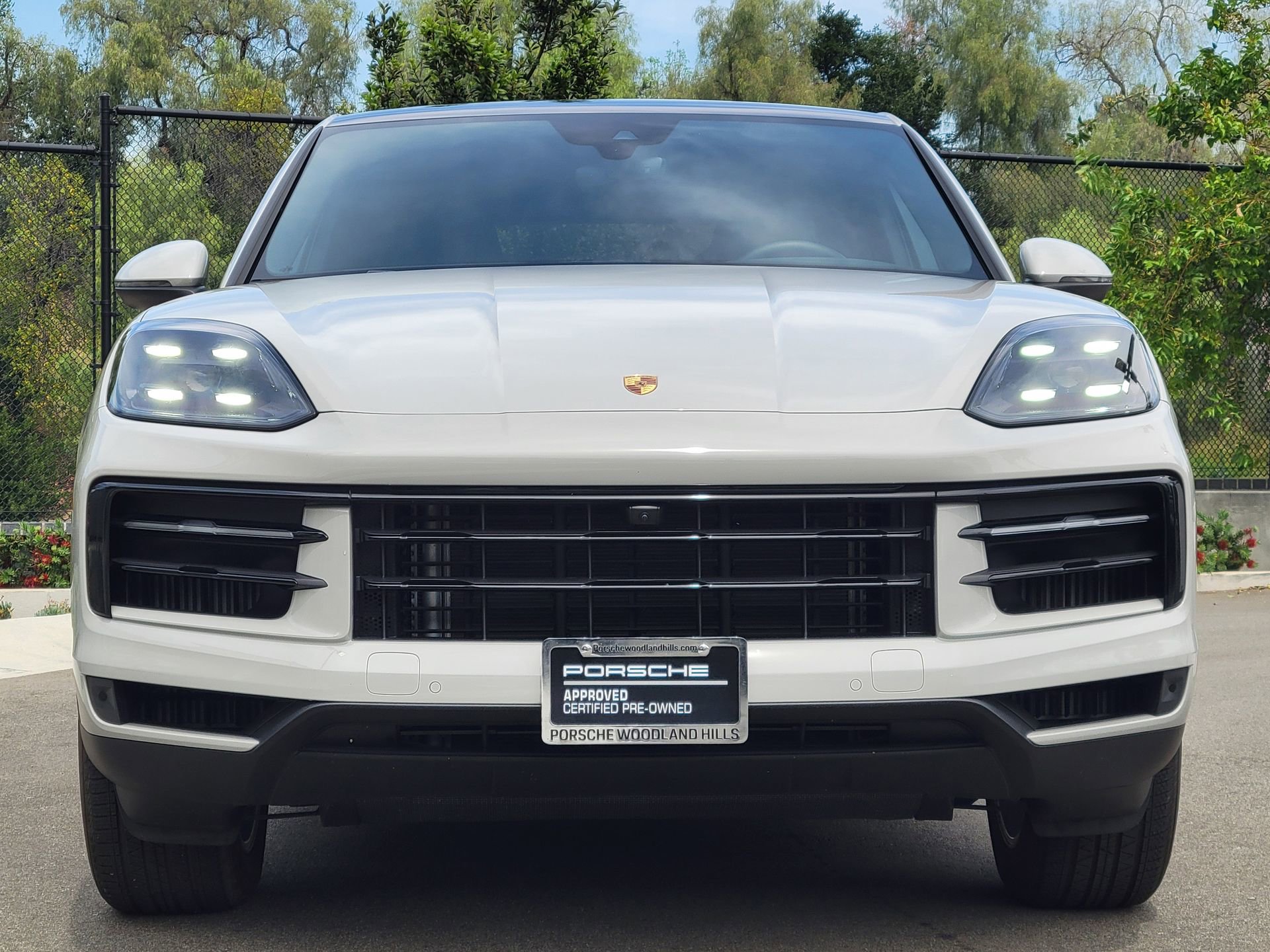 Used 2025 Porsche Cayenne Coupe AWD/4WD image 10