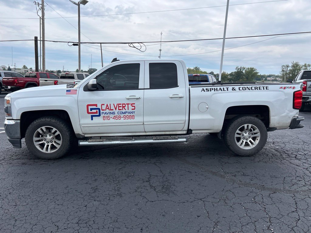 Used 2017 Chevrolet Silverado 1500 LT w/ All Star Edition AWD/4WD image 8