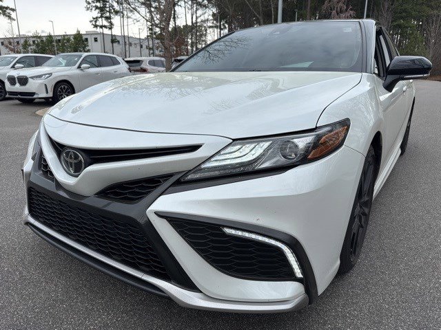 Used 2022 Toyota Camry XSE image 8