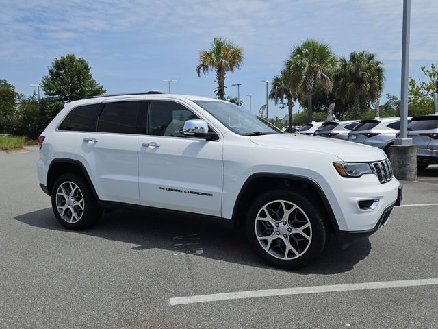 Used 2022 Jeep Grand Cherokee Limited w/ Tech Group AWD/4WD image 2