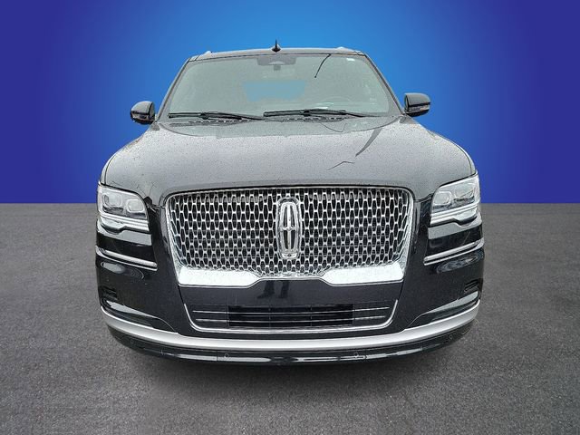 Used 2022 Lincoln Navigator Reserve image 2