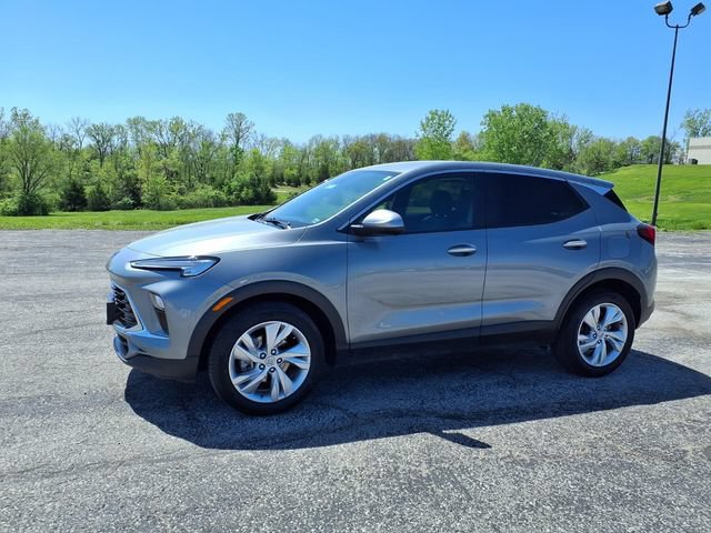 Used 2025 Buick Encore GX Preferred FWD image 39