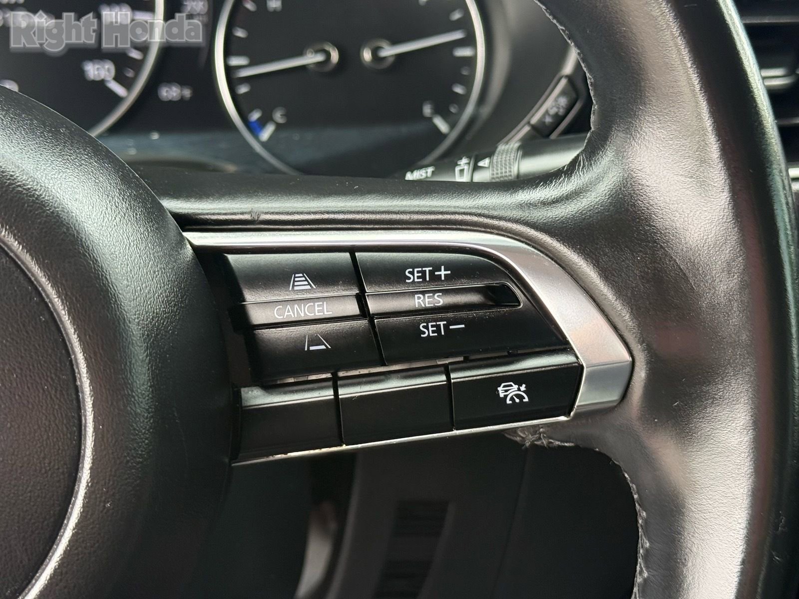 Used 2024 MAZDA MAZDA3 s image 18