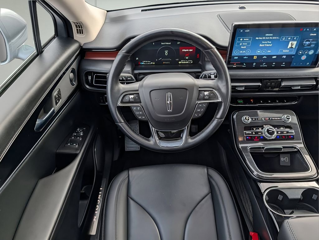 Certified 2023 Lincoln Nautilus Reserve w/ Luxury Package image 13