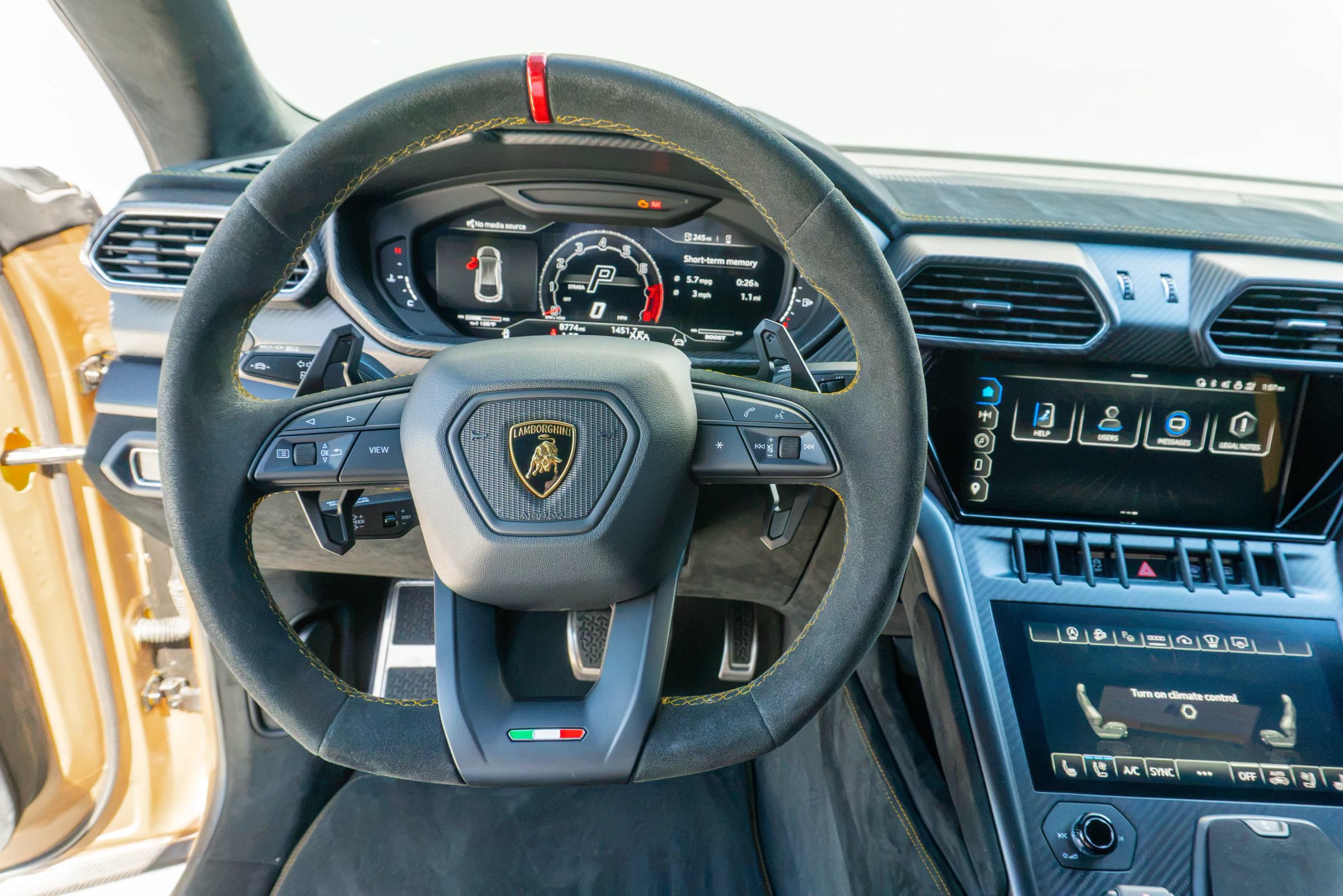 Used 2023 Lamborghini Urus Performante AWD/4WD image 65