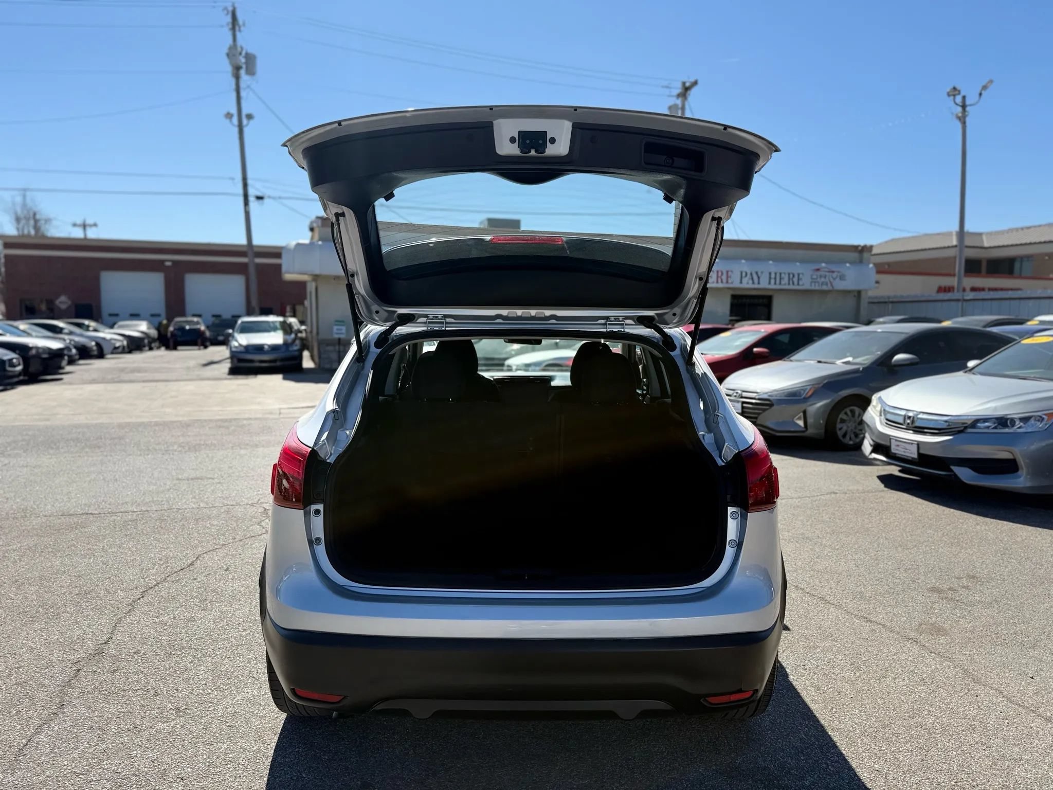 Used 2018 Nissan Rogue Sport S FWD image 12