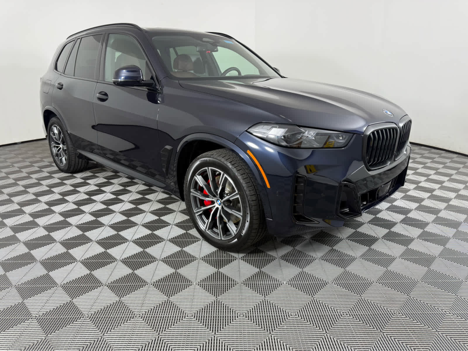 New 2026 BMW X5 xDrive40i w/ M Sport Package image 1