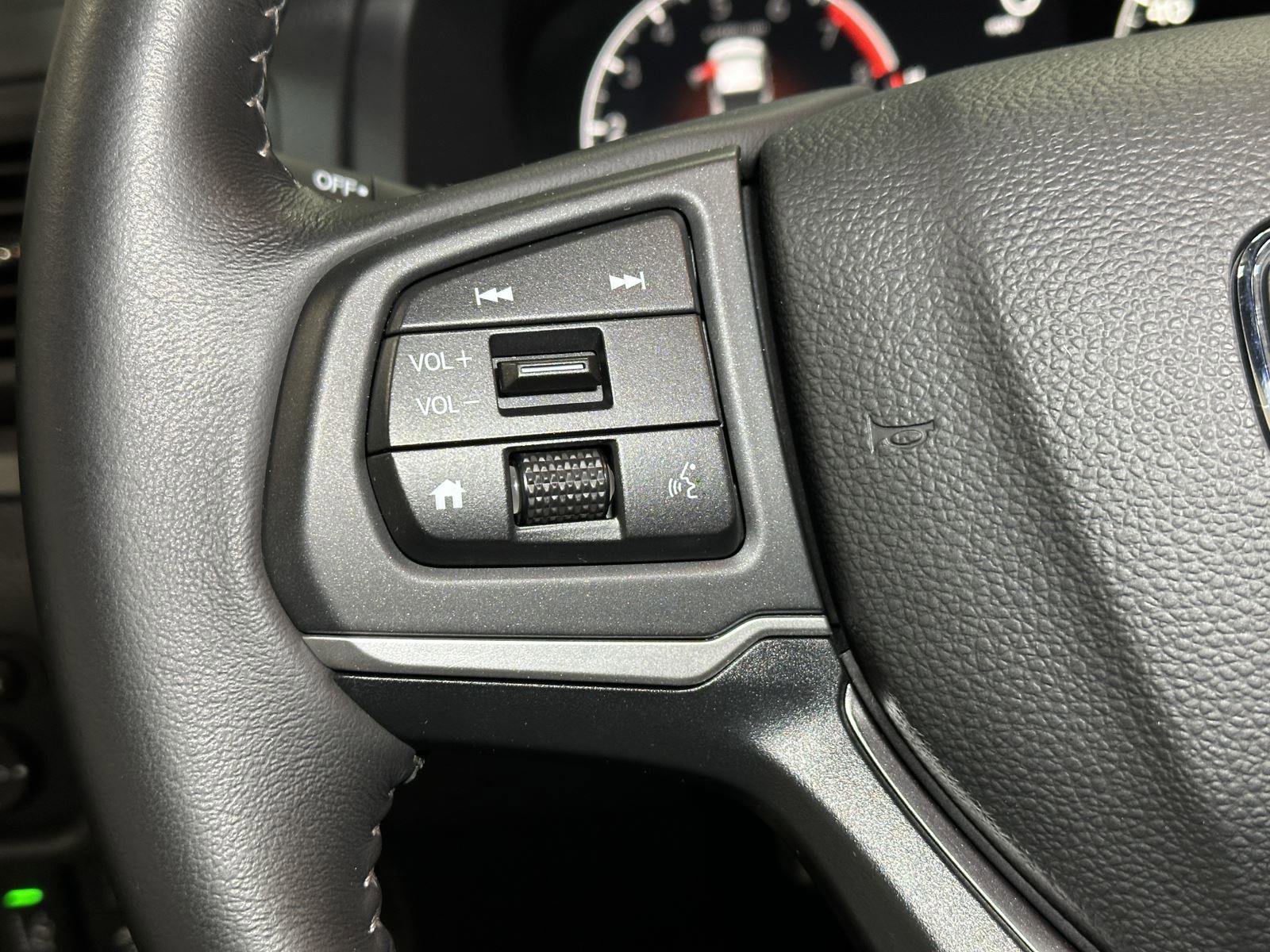 Used 2025 Honda Ridgeline Sport+ image 24