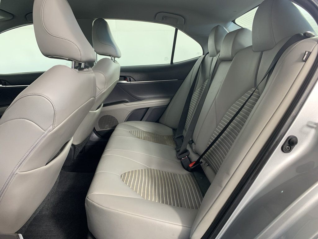 Used 2021 Toyota Camry SE FWD image 30