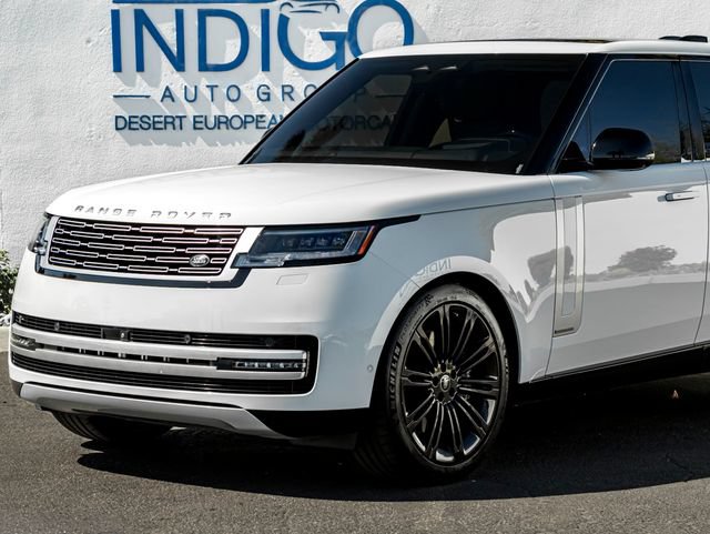 Certified 2024 Land Rover Range Rover Autobiography AWD/4WD image 2