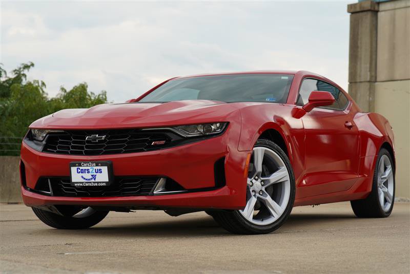 Used 2016 Chevrolet Camaro SS RWD image 2