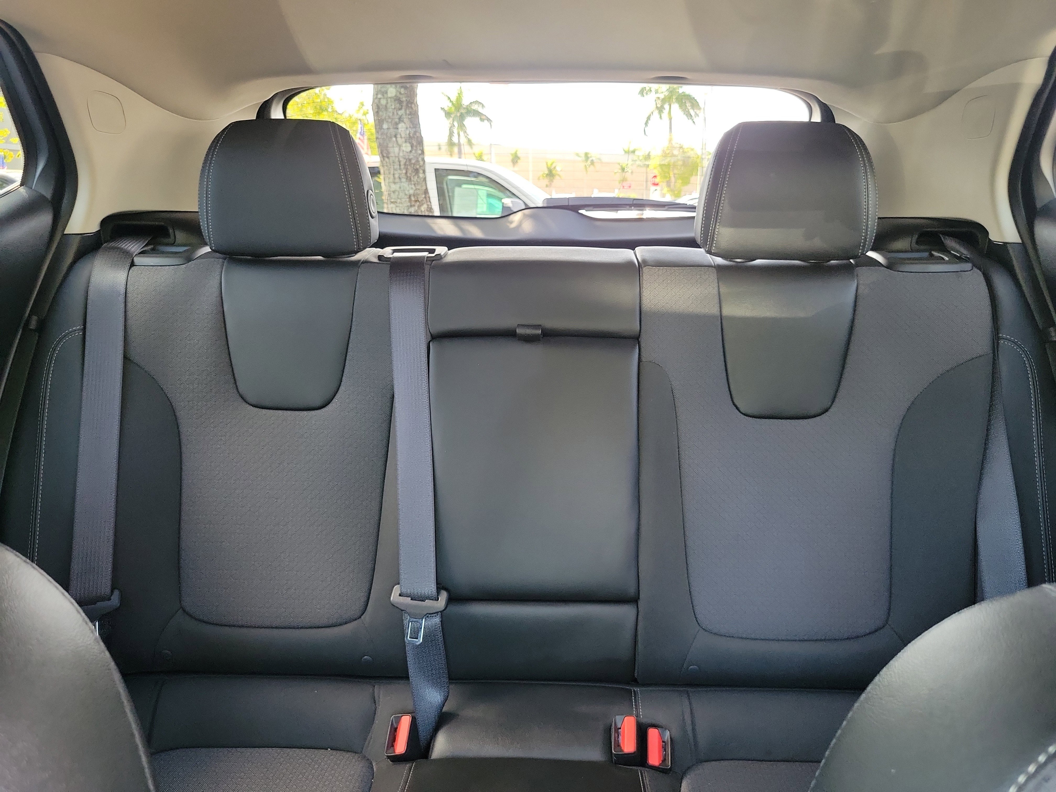 Used 2023 Buick Encore GX Select image 12