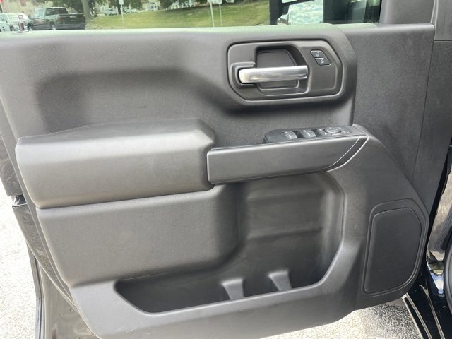 Used 2024 Chevrolet Silverado 2500 Custom w/ Custom Value Package image 9