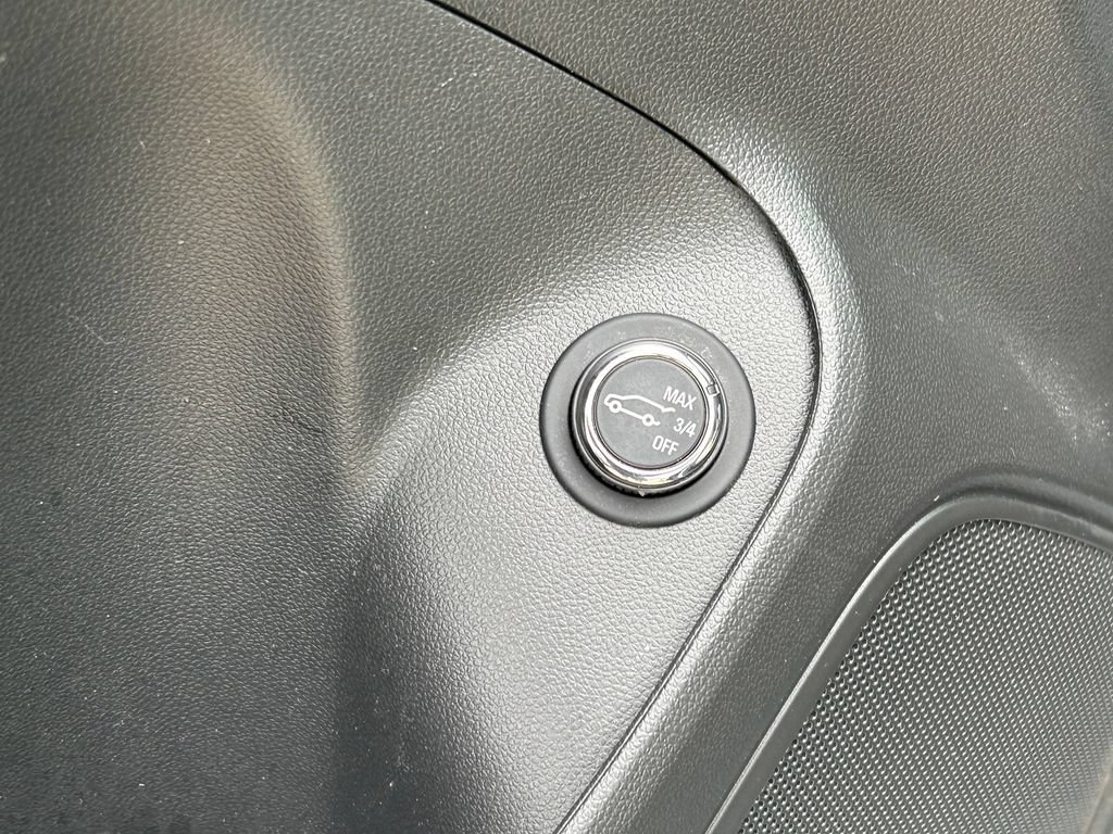 Used 2025 Buick Encore GX Preferred w/ Advanced Technology Package FWD image 23
