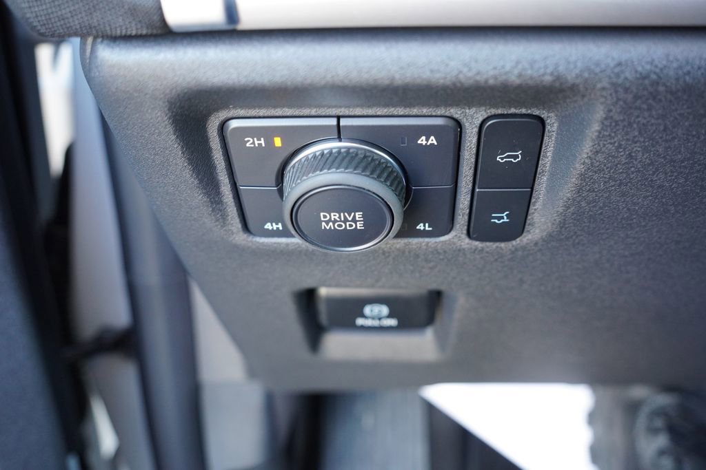 Certified 2025 Ford Expedition Max Active image 29