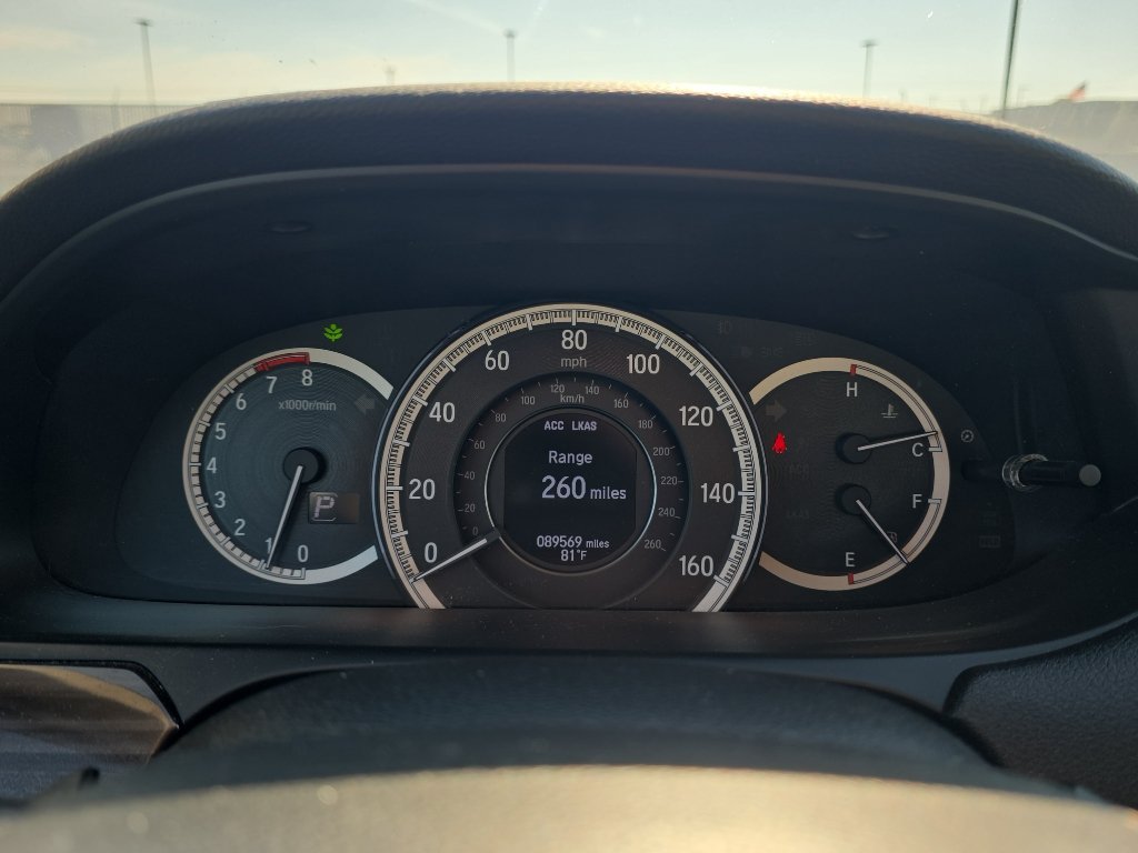 Used 2016 Honda Accord EX image 10