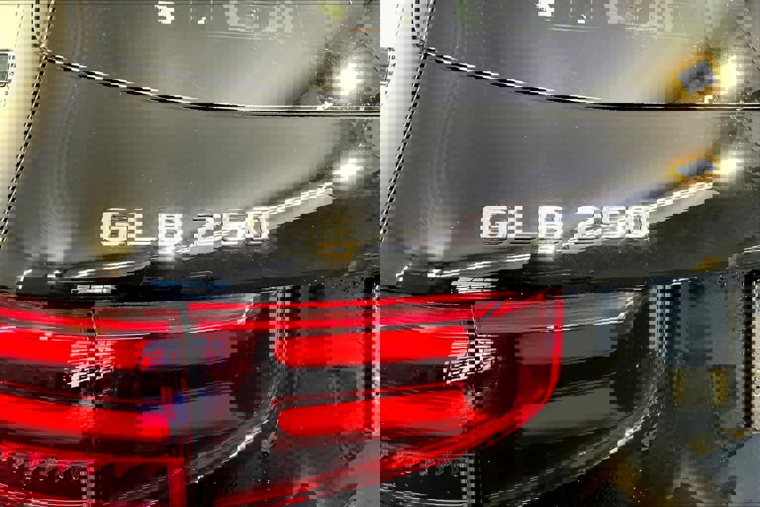 New 2026 Mercedes-Benz GLB 250 4MATIC image 6