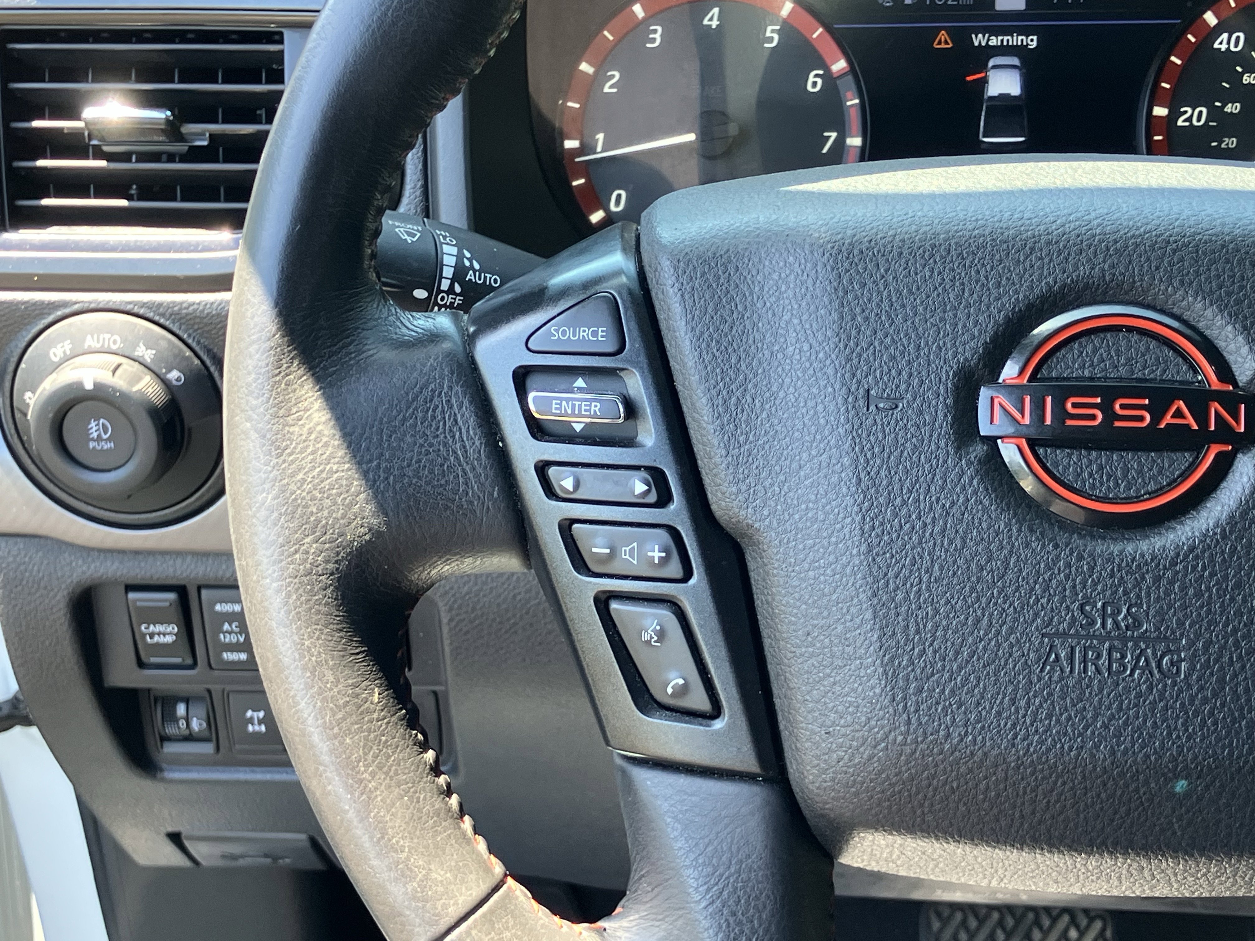 Used 2023 Nissan Titan PRO-4X w/ Pro-4x Convenience Package AWD/4WD image 21