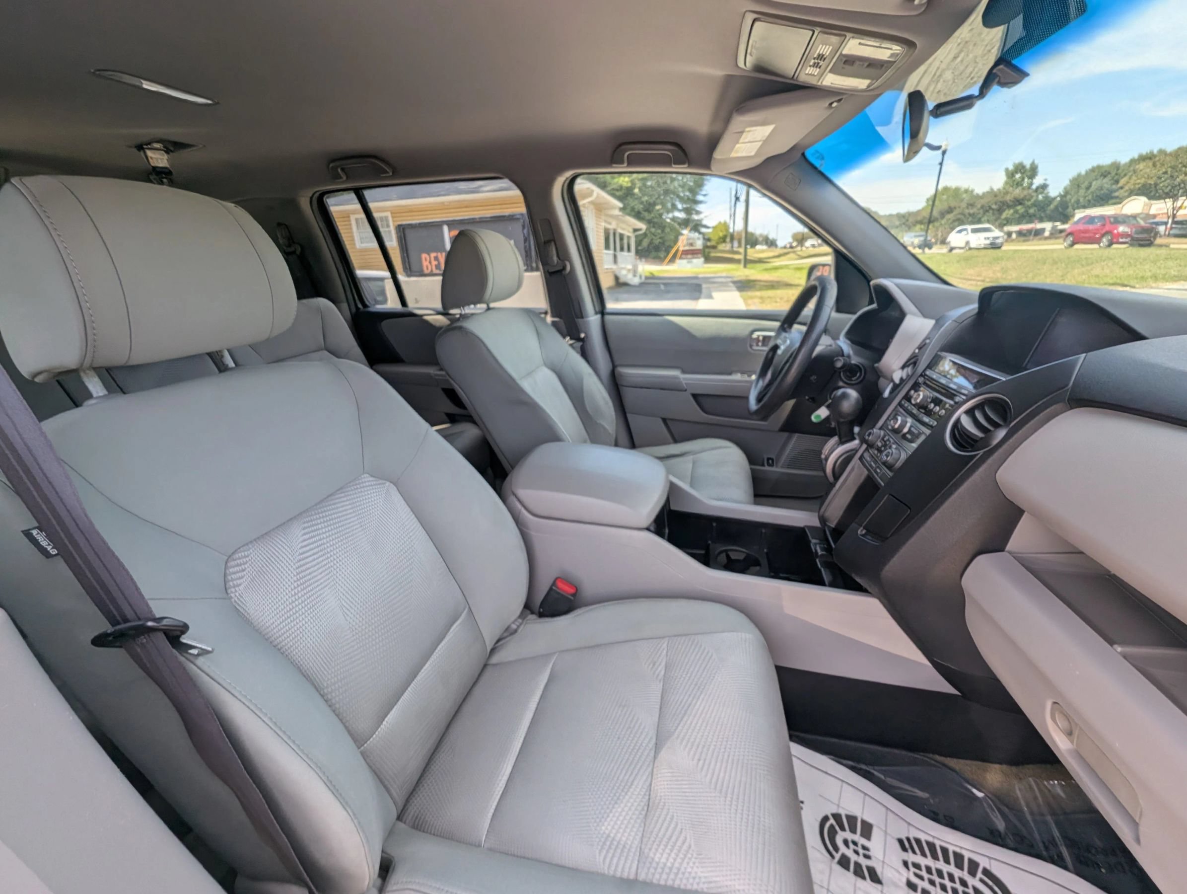 Used 2014 Honda Pilot LX image 39