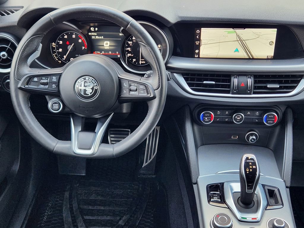 Used 2022 Alfa Romeo Stelvio Veloce image 26