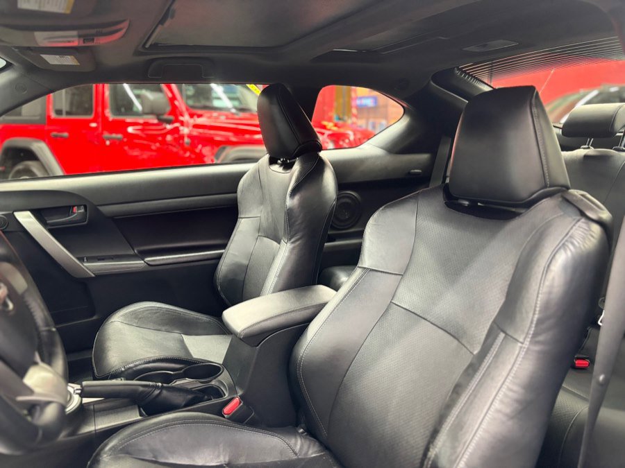 Used 2014 Scion tC Monogram Series FWD image 8